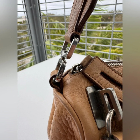 Prada Beige Leather Baguette Bag - Picture 4 of 15